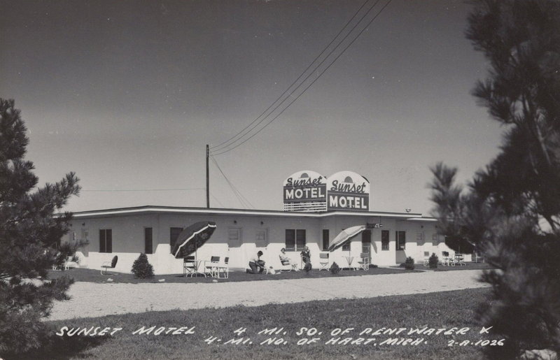Sunset Motel - Vintage Postcard (newer photo)